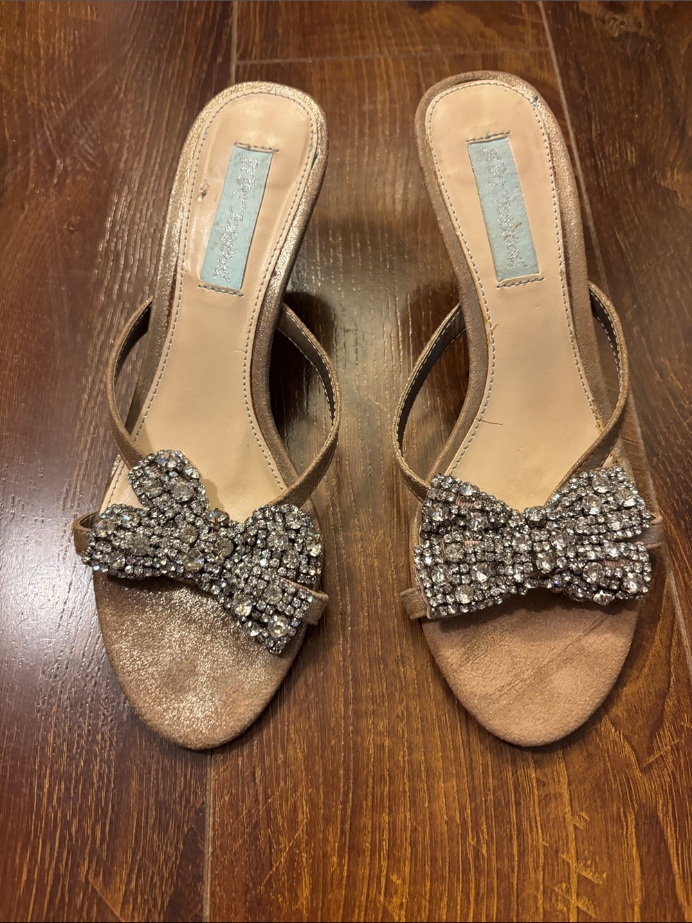 Betsy Johnson Bow Rhinestone Mule Kitten heels